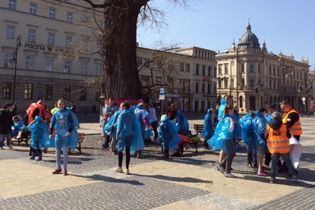 Zbiórka ekipy niebieskich - Śmingusów