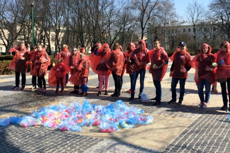 Zbiórka ekipy czerwonych Dyngusów